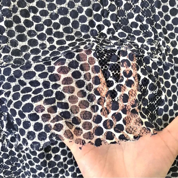 Chico’s NEW Dot Lace Tiered Long Sheer Sleeve Blouse Top Midnight Blue Size 8 - Picture 4 of 10